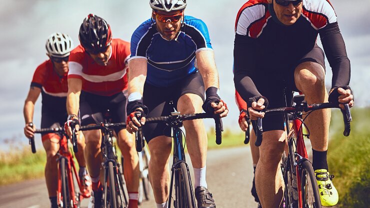 Un club de cycliste de route amateur